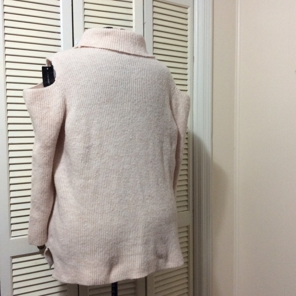 Lane Bryant cold shoulder sweater sz 26/28 - Picture 3 of 5